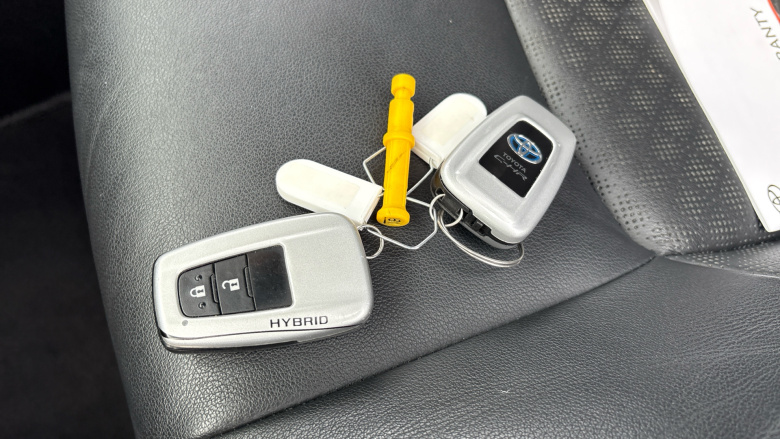 Toyota C-HR 1.8 Hybrid Design 5dr CVT Hybrid Hatchback